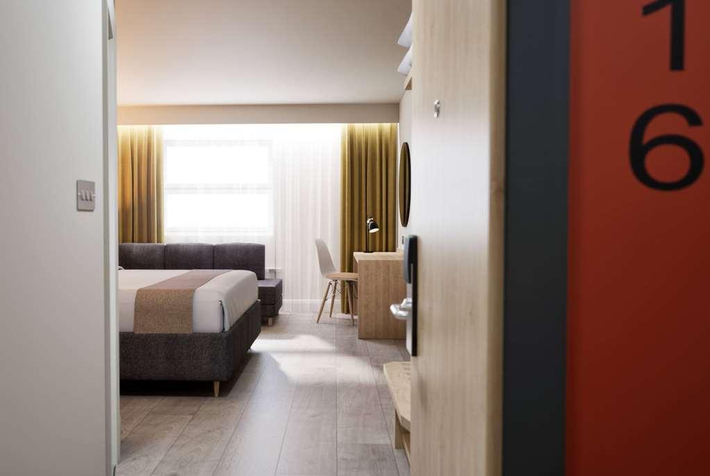 Super 8 By Wyndham Chester East Værelse billede